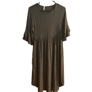 Bellamie size large green dress good condition